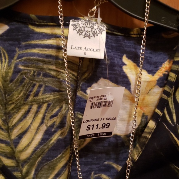 Shirt - Picture 2 of 3